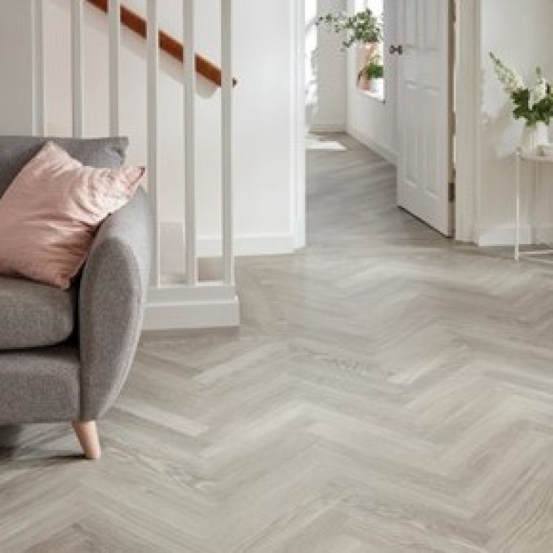 Karndean Knight Tile Grey Limed Oak Herringbone SMKP138 Gluedown
